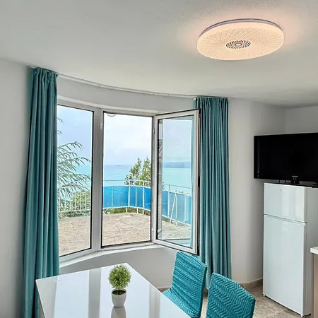 Apartment Balcon Del Mar - тераса над морето Varna